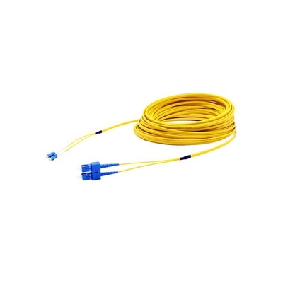 Conector de fibra óptica de patchcord de grau de telecomunicações com perda < 0,3 dB UPC/APC Polido Cor azul/beige