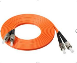 LSZH/PVC/PU Material da jaqueta FC-ST Cordão de remendo com estabilidade a altas temperaturas e perda de inserção ≤ 0,3 dB