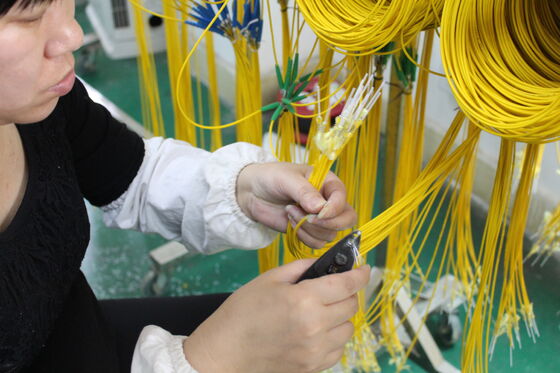 SC/APC-SC/APC Simplex Patch Cord com baixa perda de inserção, alta perda de reflexão e comprimento personalizado