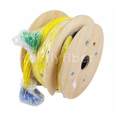 CPR B2ca Cca Dca avaliou Fanout Patchcord do cabo da fuga da fibra ótica 48Cores