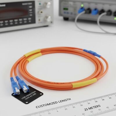 Condicionamento de modo Fibra óptica Patchcord com baixa perda de inserção ≤ 0,3dB LSZH Material do casaco e comprimento personalizado