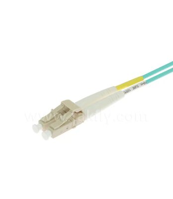 MPO/MTP-LC Breakout Patch Cord. Solução de cablagem de fibra óptica multi-núcleo de alta densidade.