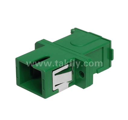 Adaptador SC Simplex com tampa externa e obturador lateral