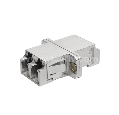 Adaptador de metal duplex LC ¢ Casas metálicas duráveis, intercambiáveis, para cabo a cabo e cabo a equipamento