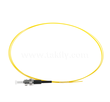ST Pigtail de Fibra Óptica ¢ Conectado por uma extremidade, com fibra nua na outra, para caixas de terminação óptica, empilhamento e conexão de equipamentos