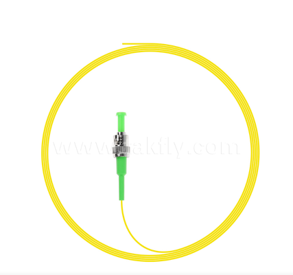 ST Pigtail de Fibra Óptica ¢ Conectado por uma extremidade, com fibra nua na outra, para caixas de terminação óptica, empilhamento e conexão de equipamentos