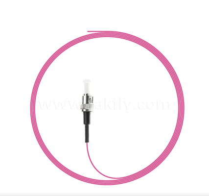 ST Pigtail de Fibra Óptica ¢ Conectado por uma extremidade, com fibra nua na outra, para caixas de terminação óptica, empilhamento e conexão de equipamentos