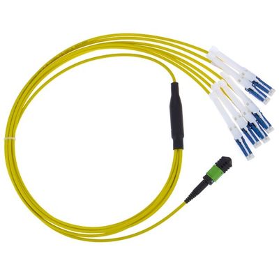 A manutenção programada OS2 G657A 12 retira o núcleo de MPO MTP ao cabo do remendo da fibra ótica do CS para 400G Data Center