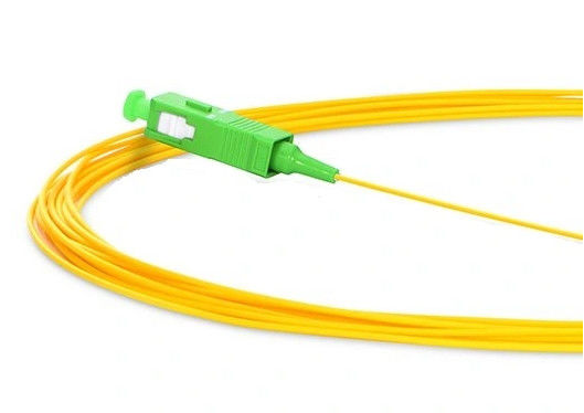 Trança Singlemode da fibra ótica de SC/APC OS2 2.0mm G652D no revestimento amarelo de FTTx