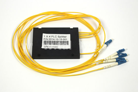LSZH do ABS 1 x 4 do LC UPC da manutenção programada da fibra ótica do PLC cabo da fibra do divisor G657A1 2.0mm
