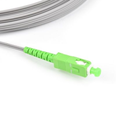 SC APC do cabo de remendo do cabo de fio da gota fibra ótica lisa do modo FTTH de cabos de remendo do SC APC à única