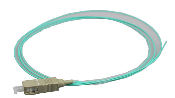 Trança multimodo da fibra ótica do revestimento do Aqua LSZH do SC UPC OM3 0.9mm em FTTx