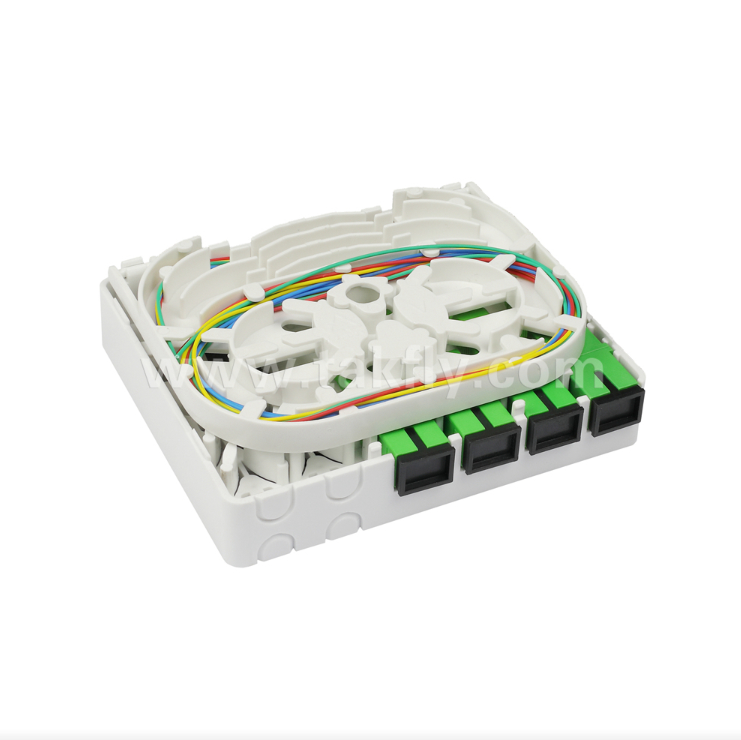 TKS-1806-04C-4 Port Fiber Termination Box - Surface Mount, SC/LC Compatible, Design modular para subsistemas de área de trabalho.
