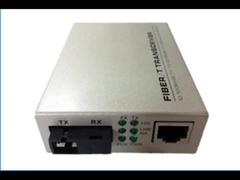 100G de capacidade de armazenamento